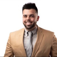 Adam Holik