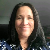 Theresa Van der Linde