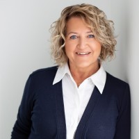 Donna Van'T Hof