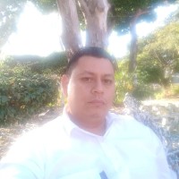 Arnold Solís