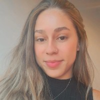 Larissa Yanael Emina de Carvalho