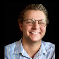 Tyler Knott
