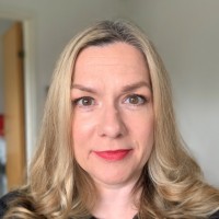 Lesley Ross