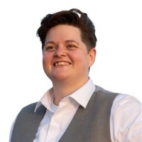 Elizabeth Deahl