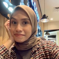 Shafira N
