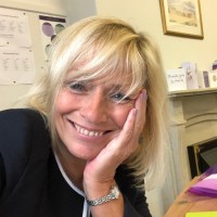 Lynne M Horner