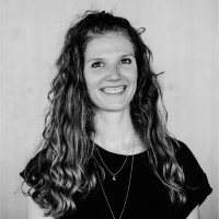 Nina König