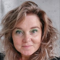 Bianca Van Veldhuijzen