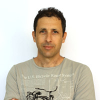 Doron Krom