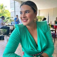 Viviane Medeiros Legnani Nogueira
