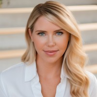 Meghan M Arthur