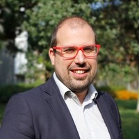 Alberto M.