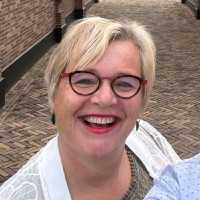 Evaline Kemp