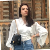 nini otinashvili