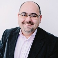 Péter Vastag