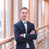 Dr. Bernhard Dietz