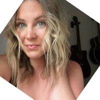Kaitlyne Davis