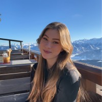 Fleur Bakker