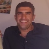 Elias H.