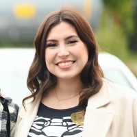 Analysa Mena