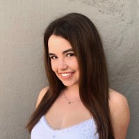 Avery Holt