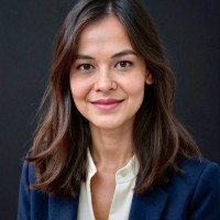 Flávia R.