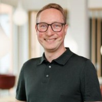 Andreas V.