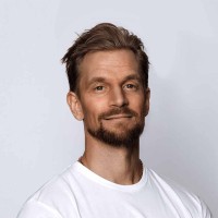 Erik W Lindqvist