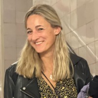 Stefanie Zoll