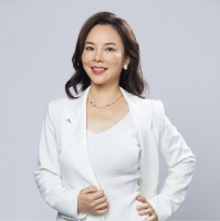 Elle Liang Wu