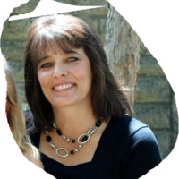 Shelley Carter