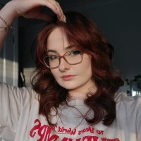 Holly Jones