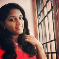 Yazhini K