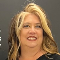 Suzanne Ellis