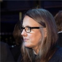 Helen Dexter