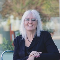 Lori Bell