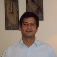 Carlos León Olea