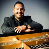 Steven Siqueiros