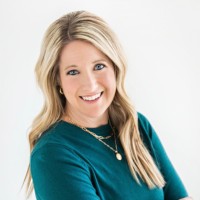 Kelly Evans