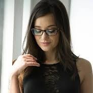 Eva Lucas