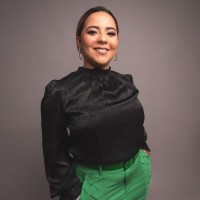 Caroline R. Proença