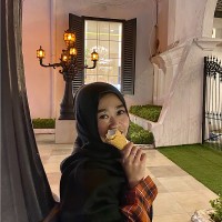Anisa Firdaus Yunarya