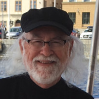 Chuck Russell
