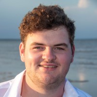 Maxwell Kemp