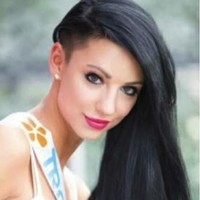 Courtney Thomas