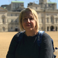 Lesley Miller