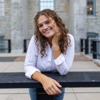 Amelia Stone