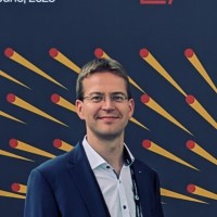 Alexander Büttner