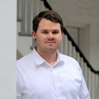 Sean Siravo