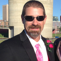 Raymond Yuncker